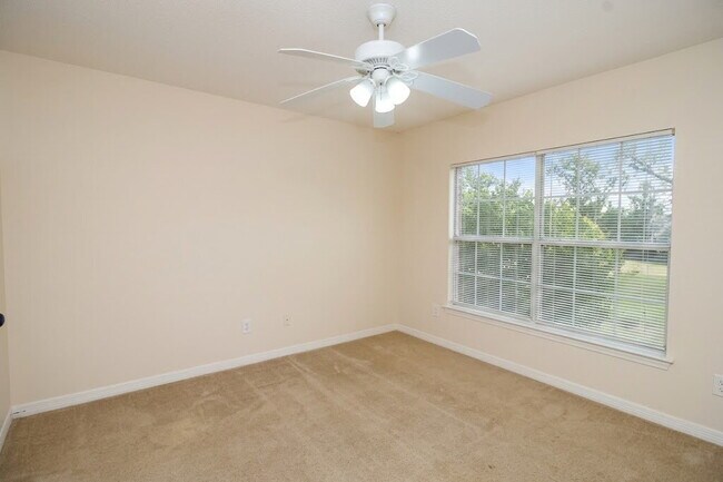 Building Photo - Spacious Northeast Pensacola Home Near UWF with 3 Bedrooms, 2 Baths, Office, 2-Car Garage & Priva...