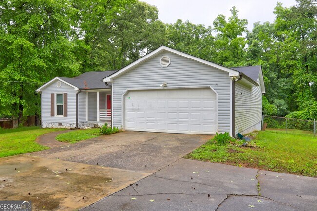 Building Photo - 604 Cloudland Dr