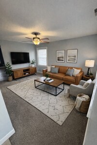 Building Photo - 2405 Buttonwood Ct