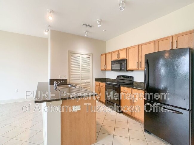 Building Photo - 1510 9th St