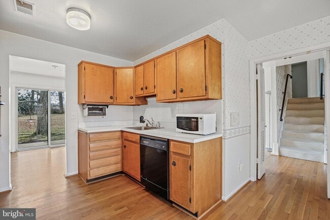 Building Photo - 6106 Rivanna Dr