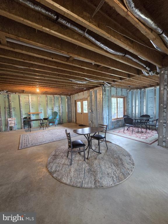 Building Photo - 6209 Stubbs Cove Ln