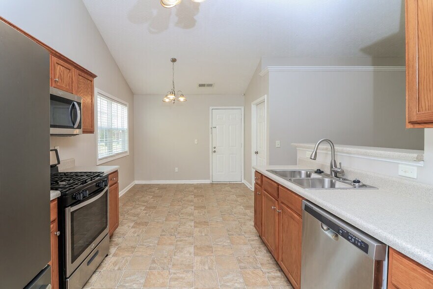 Building Photo - 216 Overlook Dr