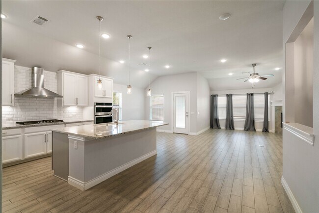Building Photo - 67 Pioneer Canyon Pl