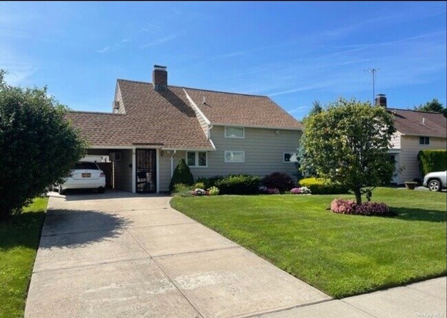 Primary Photo - 53 Acre Ln