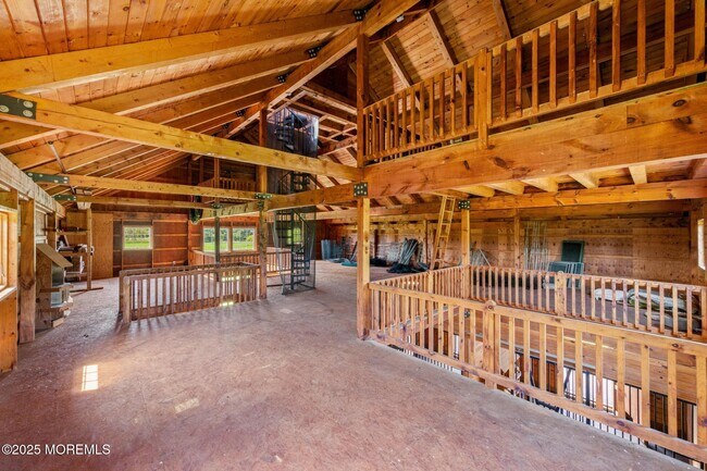 Building Photo - 13 Driftwood Ln