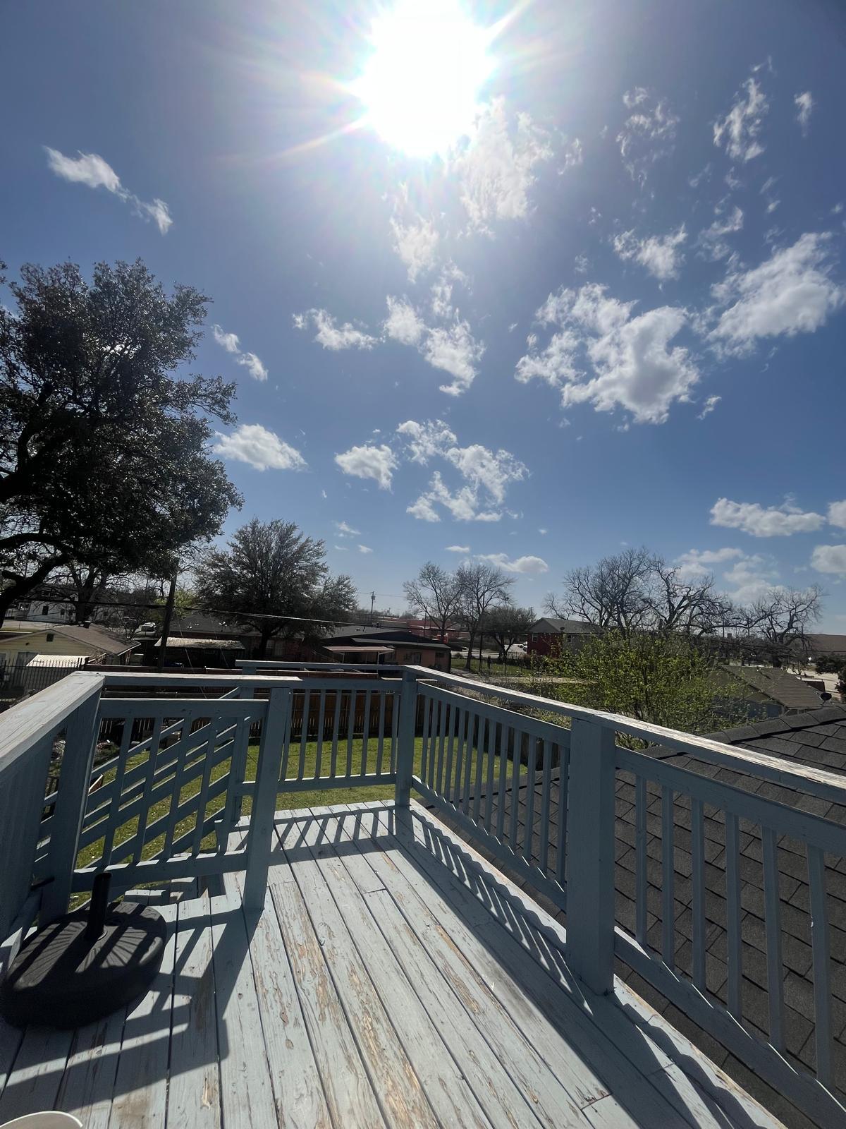 Beutiful entrance Deck - 510 W 10th St