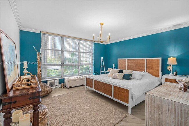 Building Photo - 3500 Mystic Pointe Dr