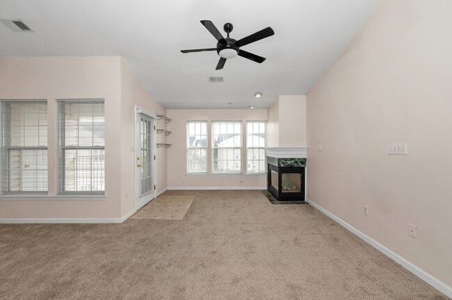 Building Photo - 500 Bradley Ct