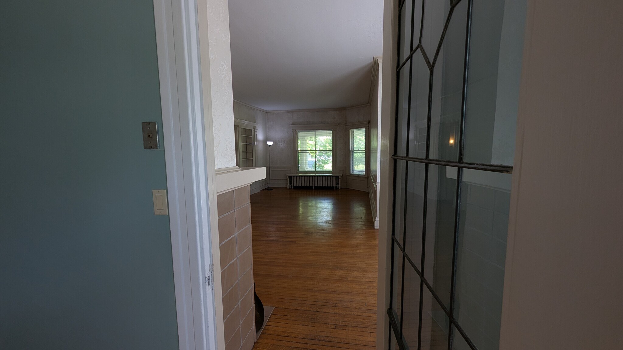 Building Photo - 2257 Scottwood Ave