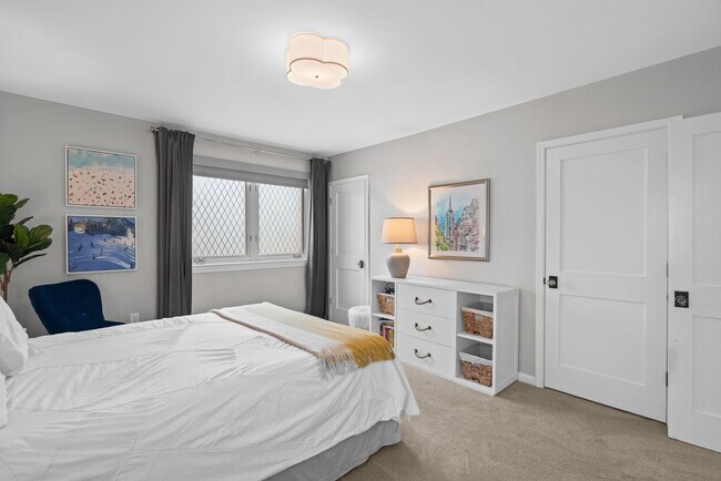 Building Photo - 5191 Linnean Terrace NW