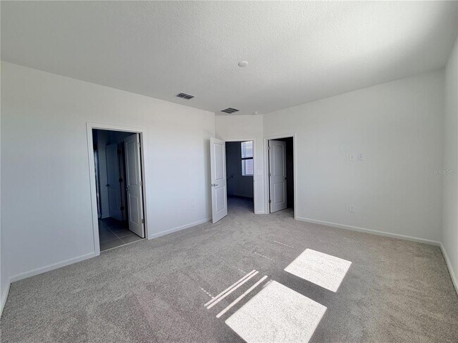 Building Photo - 2467 Rider Rain Ln