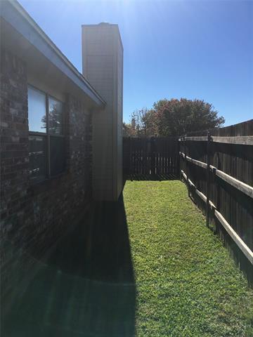 Building Photo - 4 Buttercup Dr