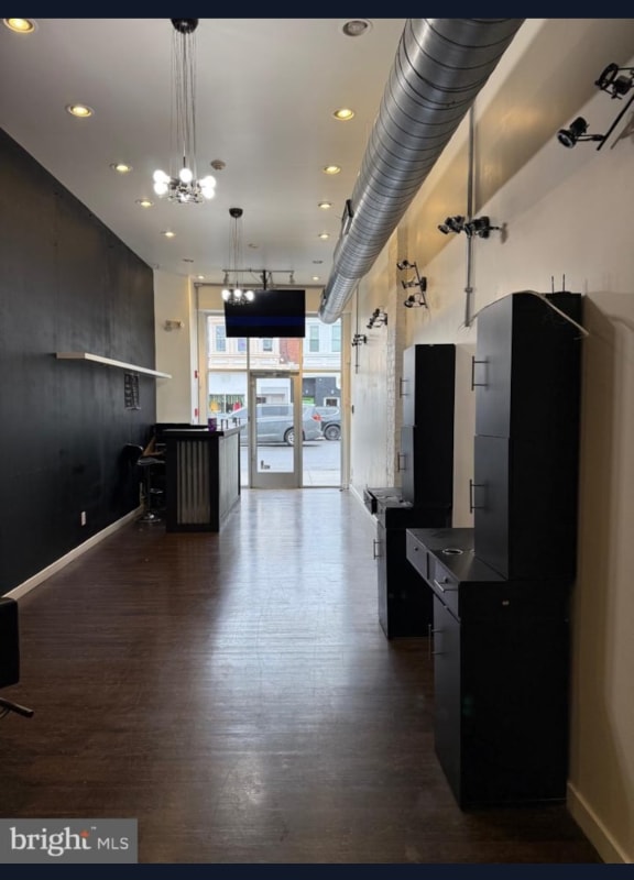 Building Photo - 506 S 52nd St