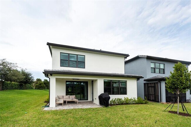 Building Photo - 4412 Silverwood Ln N