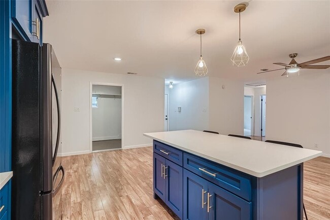 Building Photo - 507 Seminole Dr