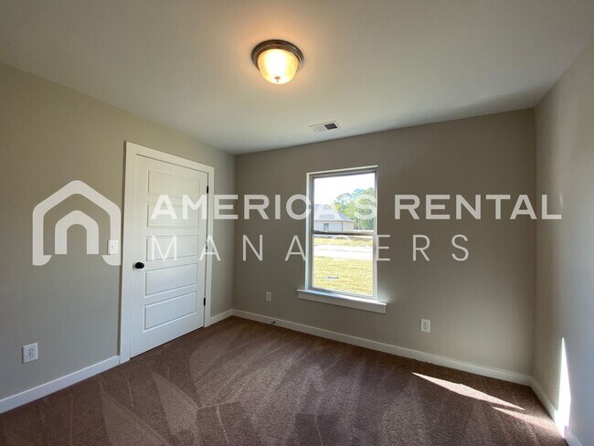 Building Photo - Home for Rent in Talladega, AL!!! AVAILABLE NOW!!!