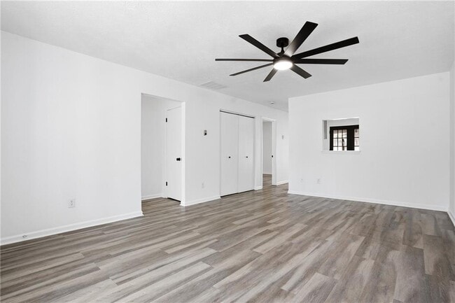 Building Photo - 858 Ohara Dr