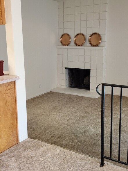 Building Photo - 6043 Leafwood Dr