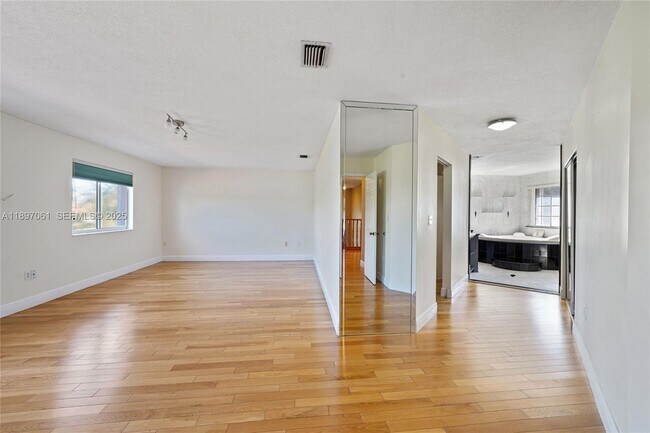 Building Photo - 8881 NW 189th Terrace