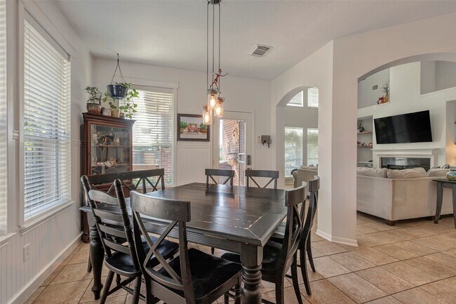 Building Photo - 6919 S Gold River Cir