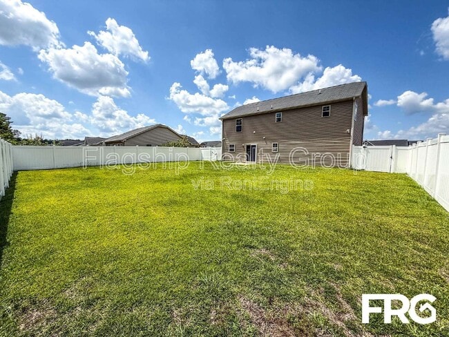 Building Photo - 1217 Teakwood Dr