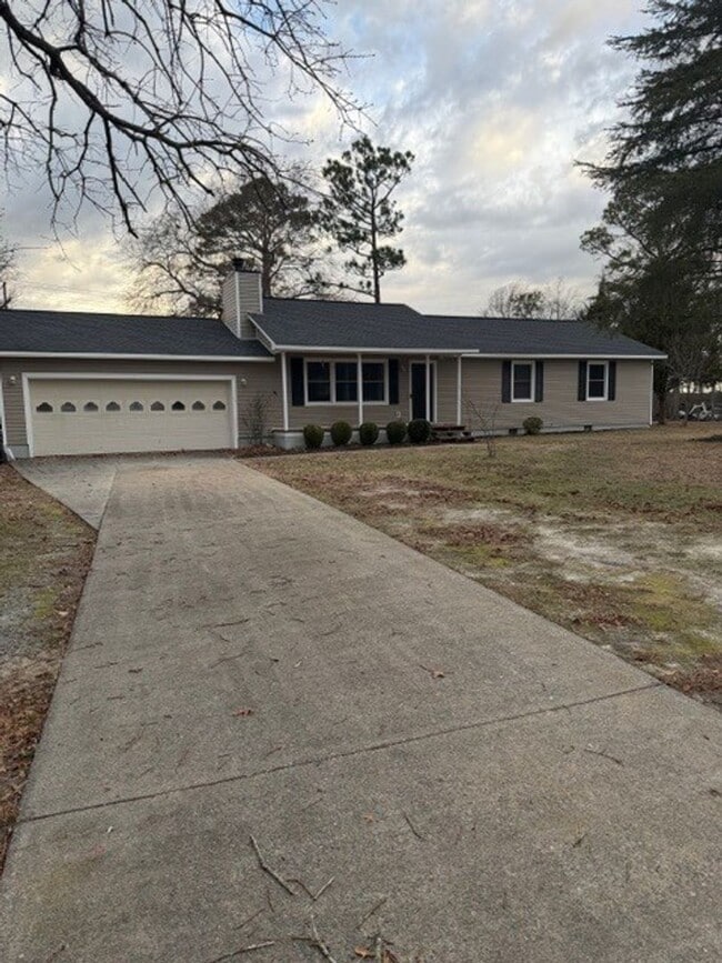 Building Photo - 3 Bed/2 Bath Home in Goldsboro