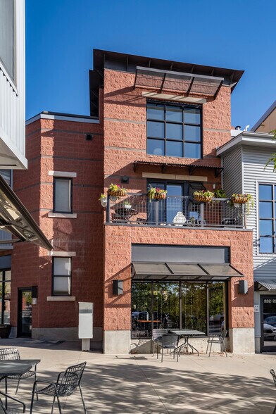 Building Photo - 1200 Yarmouth Ave