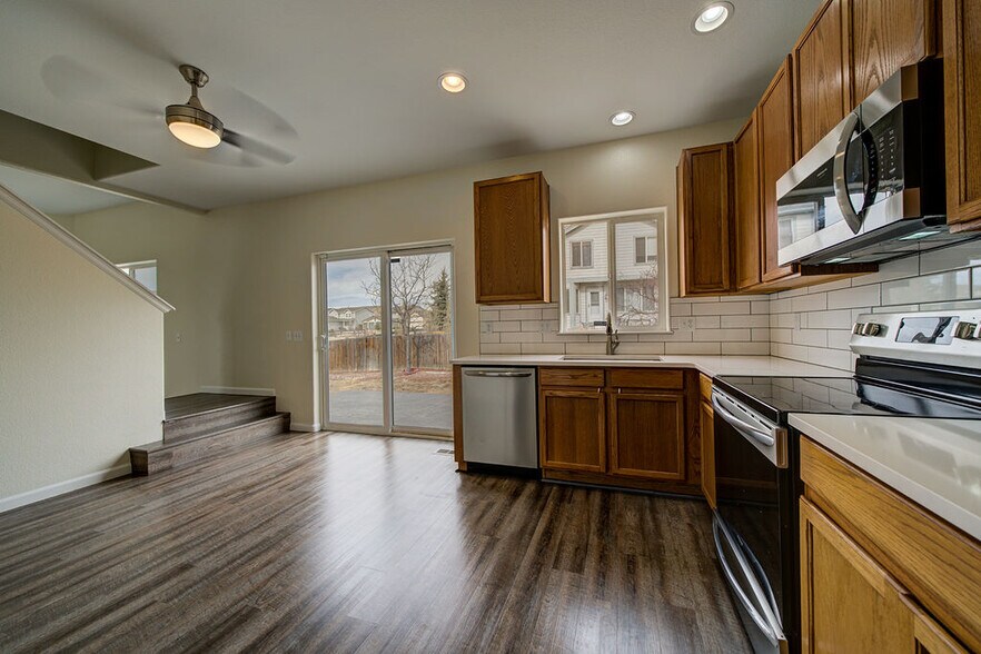 Kitchen - 12643 Pine Valley Cir
