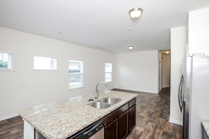 Building Photo - 245 Jimmy Love Ln