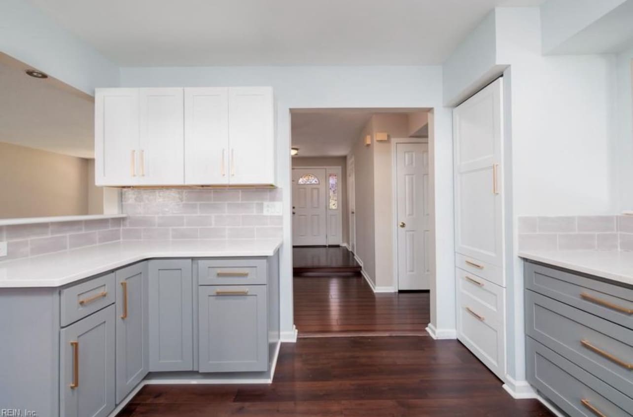Building Photo - 1288 Hillock Xing