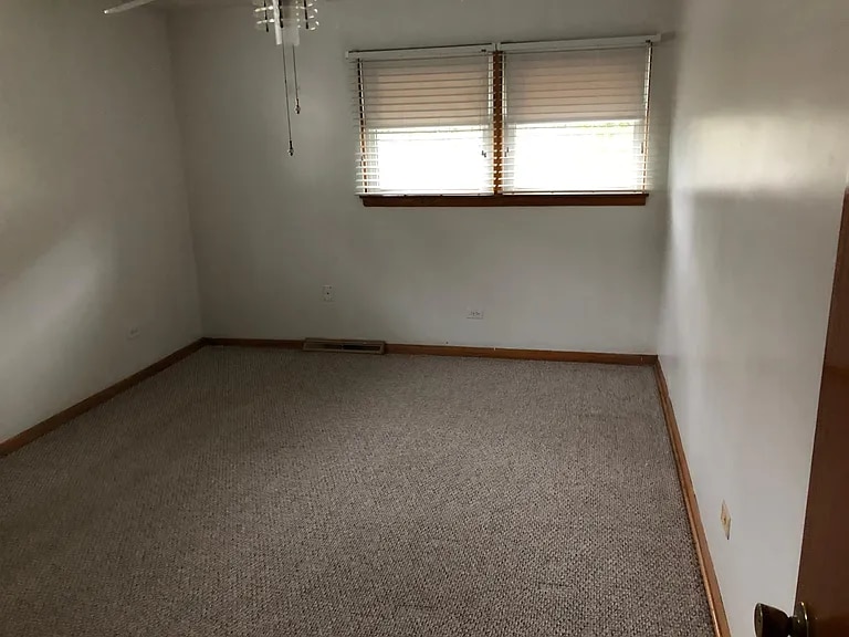 Building Photo - 944 Elder Rd