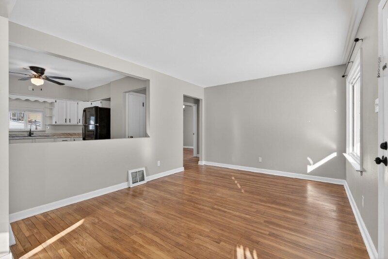 Building Photo - 10765 St Xavier Ln