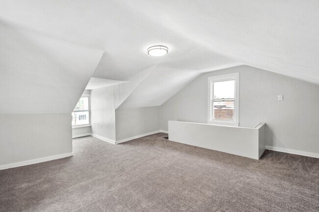 Building Photo - 1740 Arlington Ave