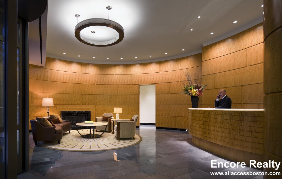 Building Photo - 135 Clarendon St