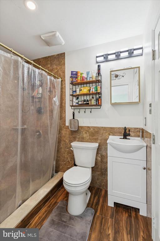 Building Photo - 207 Delmar St