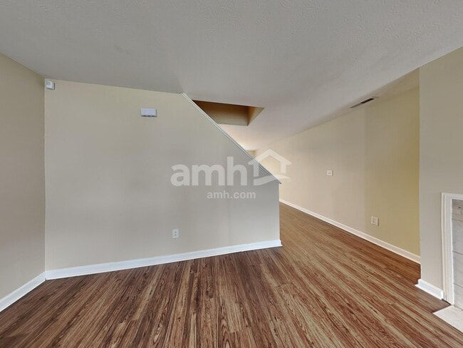 Building Photo - 12523 Doe Ln