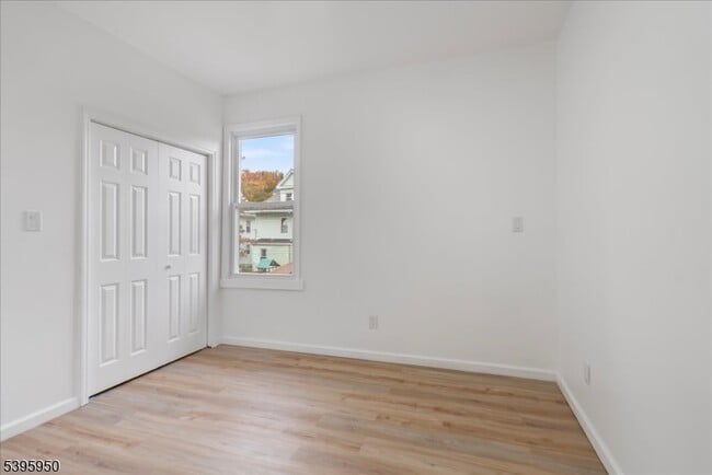 Building Photo - 813 S 12th St