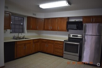 Building Photo - Cozy, Open, Quiet, and Clean Littleton 1 Bed!