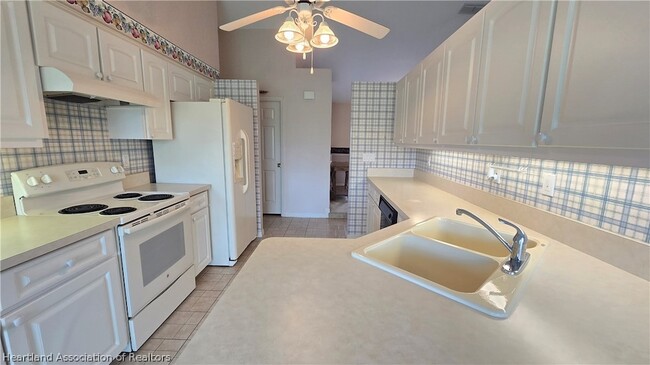 Building Photo - 4402 Duffer Loop