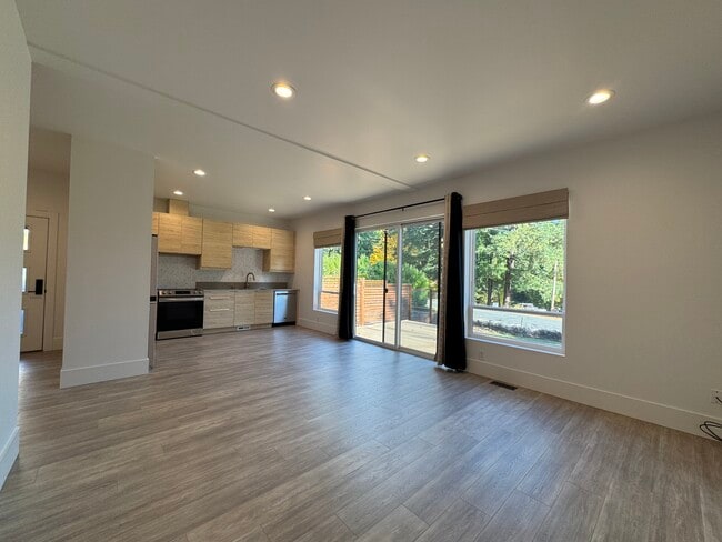 Building Photo - 361 Frank Johns Rd