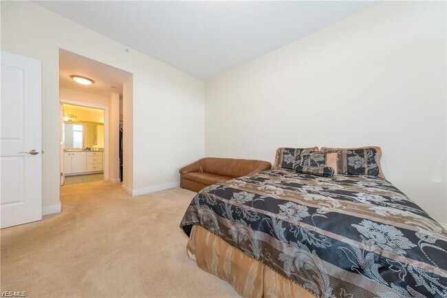 Building Photo - 16800 Van Aken Blvd