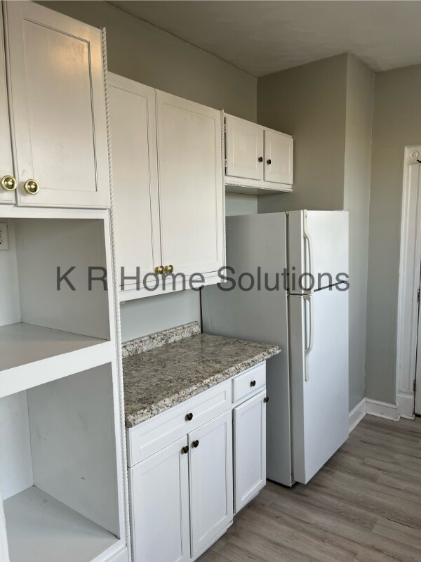 Building Photo - 246 Hatton St