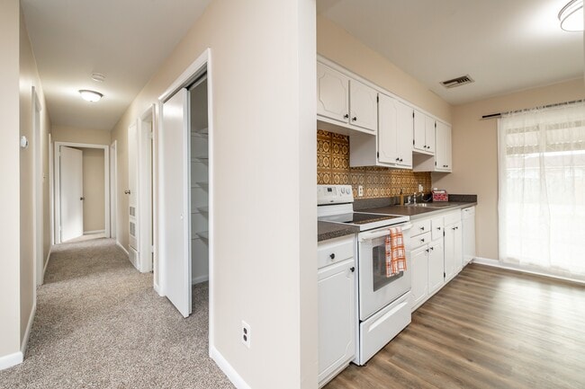 Building Photo - 3945 Starboard Rd