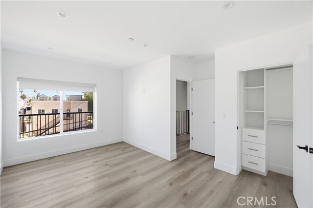 Building Photo - 21721 Hart St