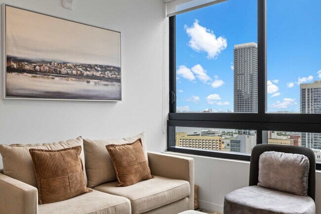 Building Photo - 225 N Miami Ave