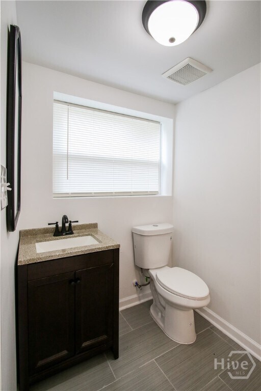 Building Photo - 1904 E 51st St