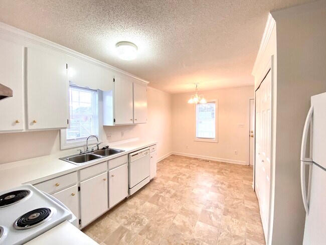 unit B - 4119 Juniper Ln NW