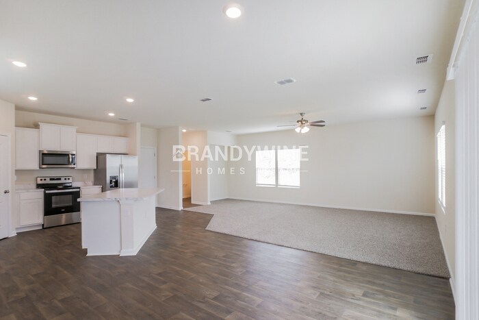 Building Photo - 165 Falcon Ridge Rd