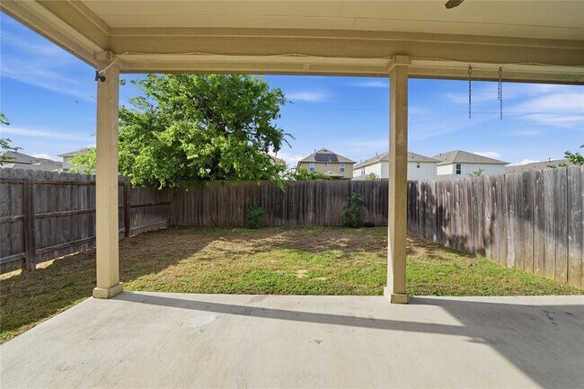Building Photo - 533 Jack Rabbit Ln
